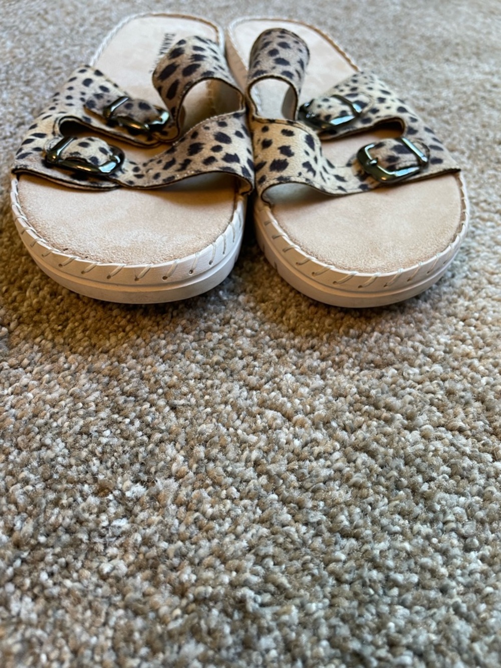 Danna Raye Leopard Print Double Buckle Slide Sandals - Beige/Black Size 8 - Picture 3 of 9